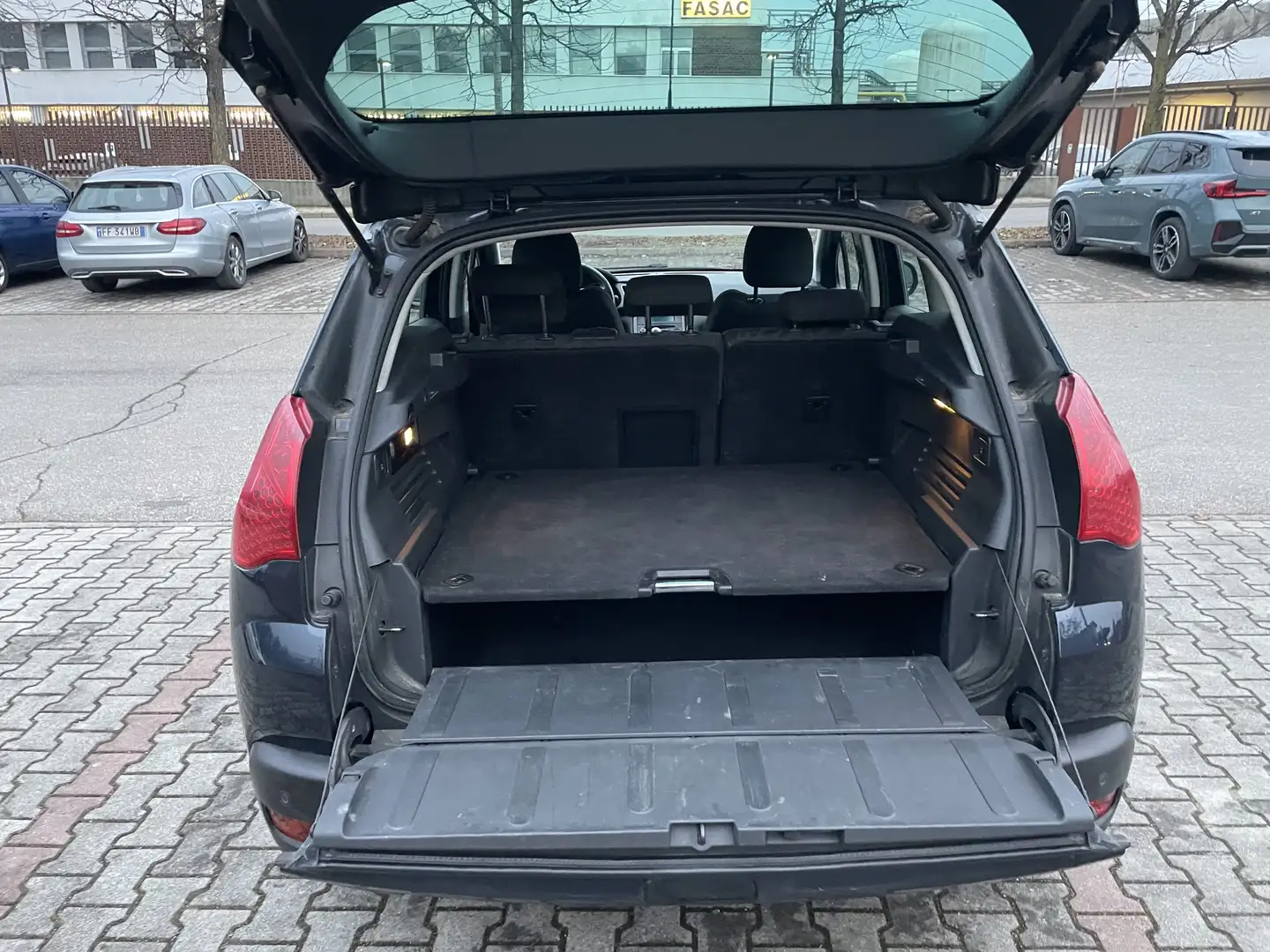 Peugeot 3008 1.6 hdi 8v Allure 115cv fap - 2