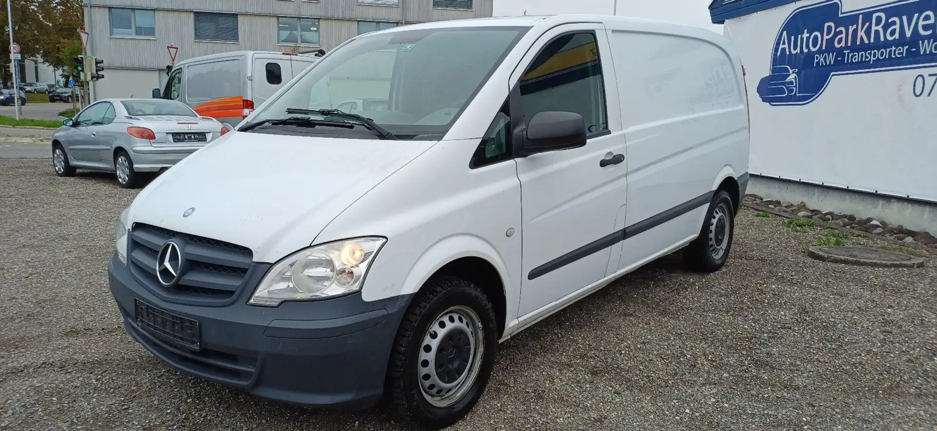 Mercedes-Benz Vito 116CDI KA Klima 2,5tAHK Weiß - 1