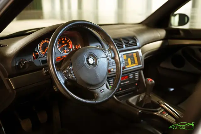 BMW M5 view 10