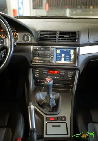 BMW M5 view 13