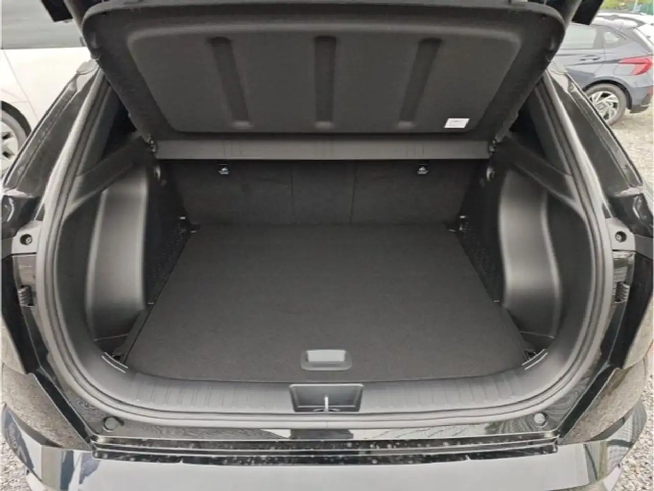 Hyundai KONA N Line 2WD 65kWh N-Line Assist. Sportpaket StandHZ 7