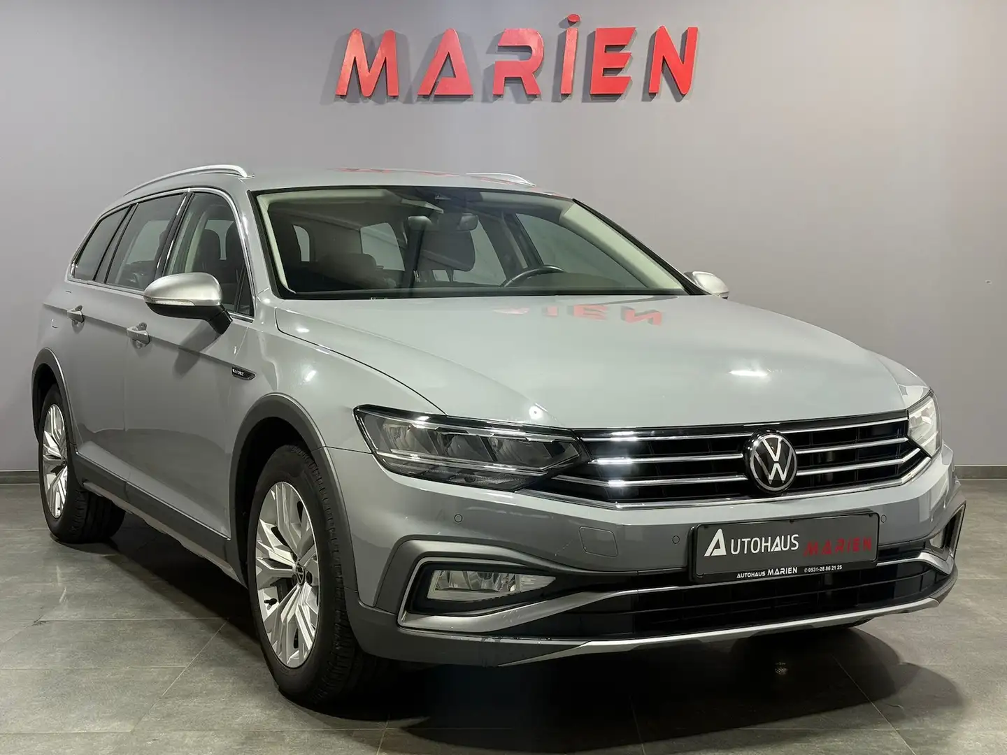 Volkswagen Passat Alltrack 2.0 TDI DSG 4M*LED*NAVI*AHK* Gris - 2