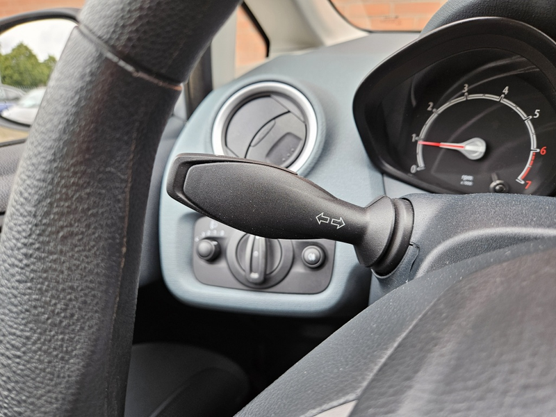 Ford Fiesta 1.25 Limited — photo 13