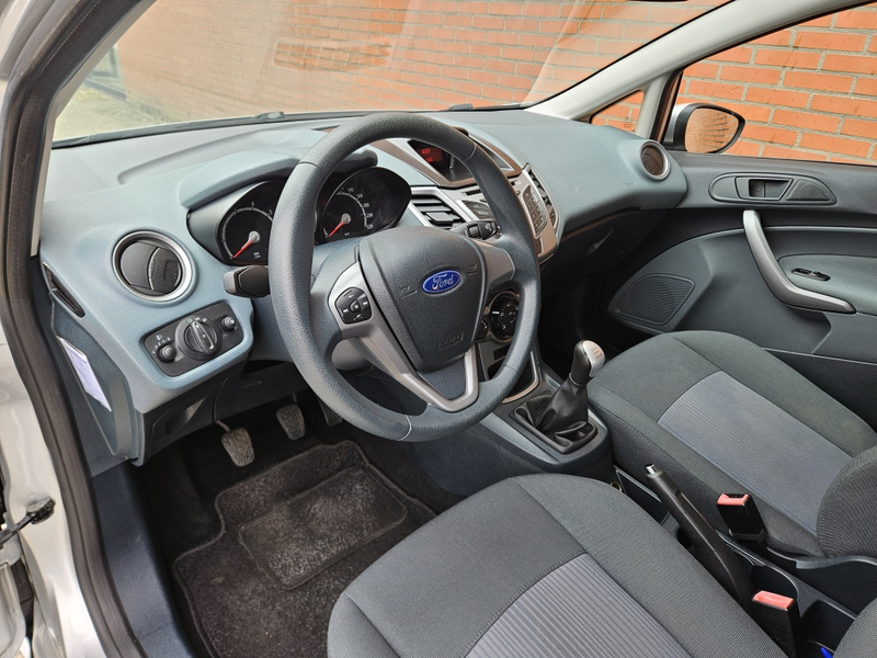 Ford Fiesta 1.25 Limited — photo 5