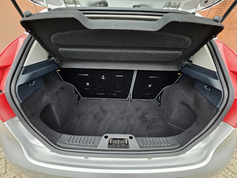 Ford Fiesta 1.25 Limited — photo 7