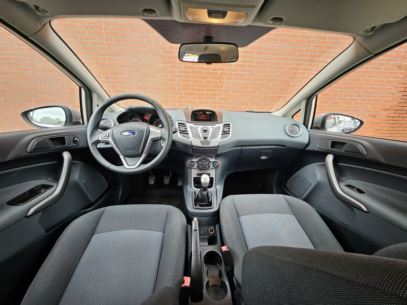 Ford Fiesta 1.25 Limited — photo 8
