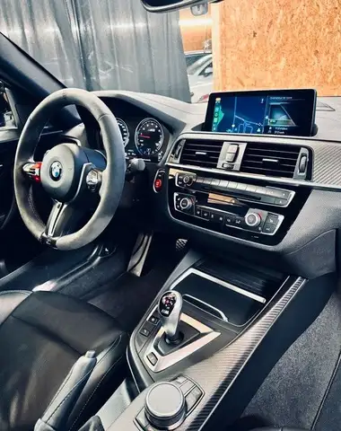 BMW M2 view 12