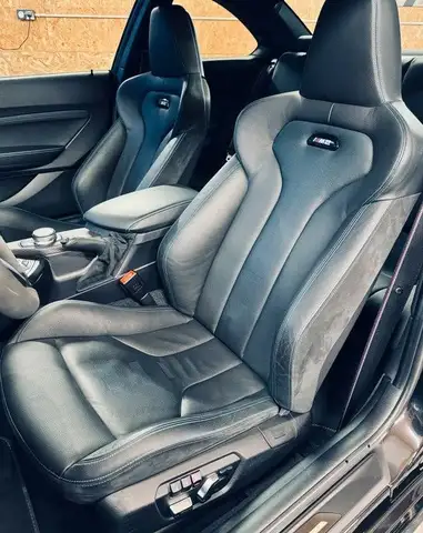 BMW M2 view 9