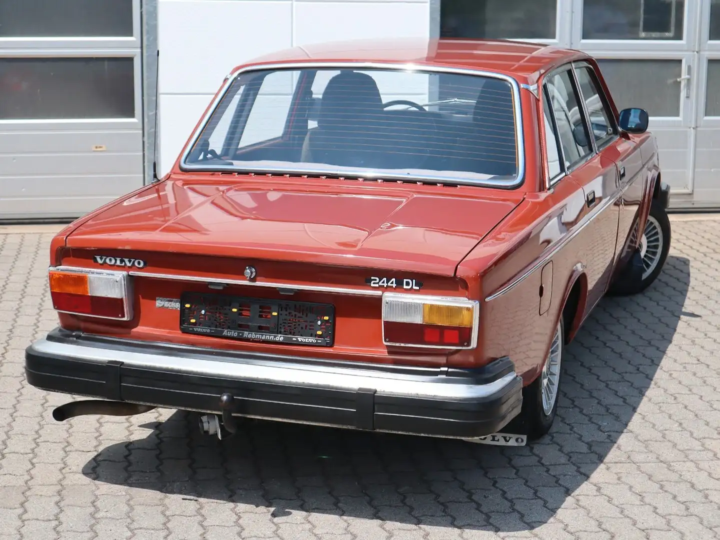 Volvo 244 DLS Marrone - 2