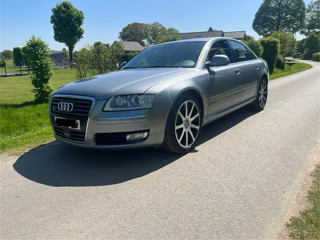 Audi A8 4.2 TDI quattro