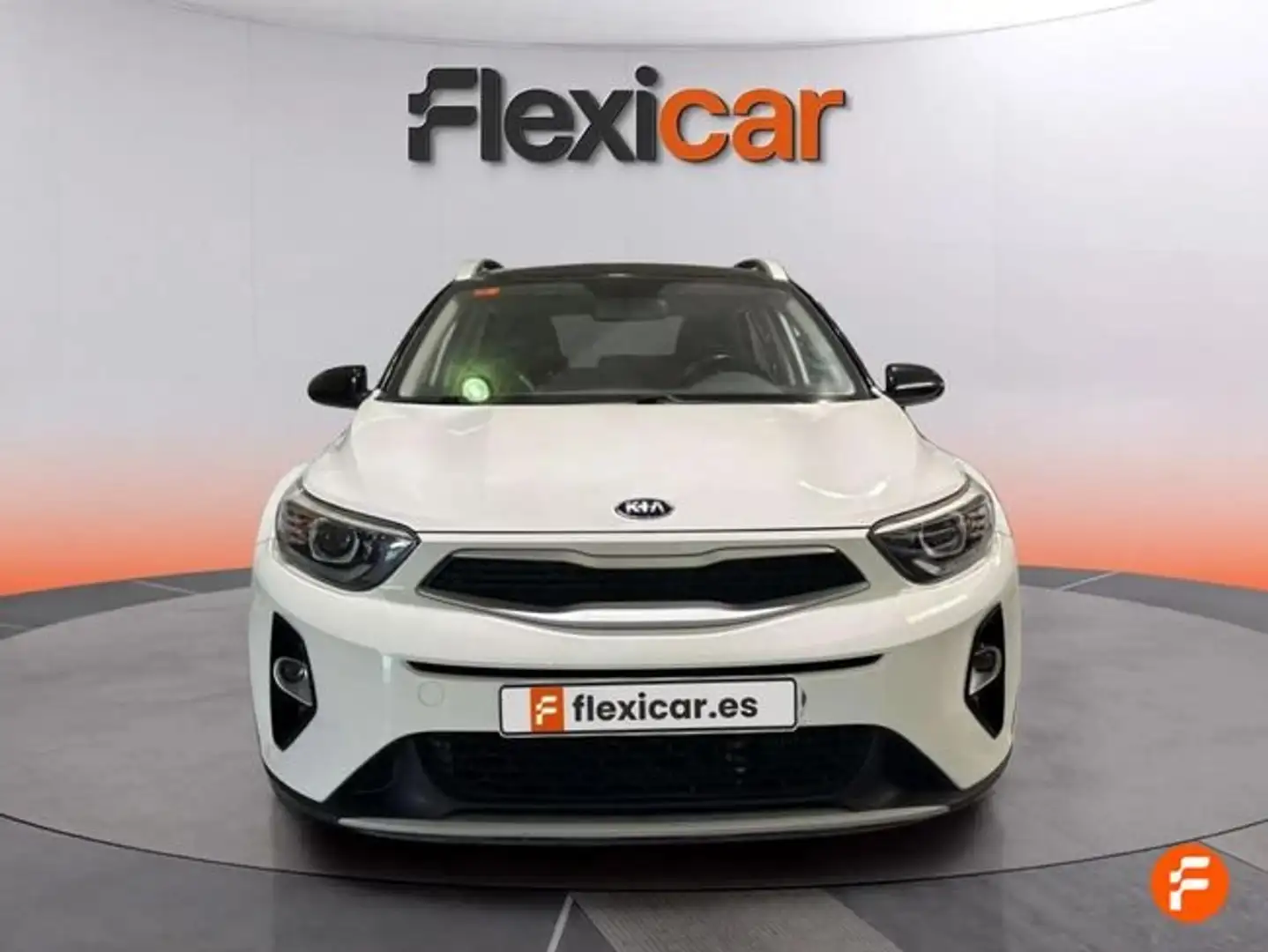 Kia Stonic 1.6 CRDi VGT 85kW (115CV) Drive Blanco - 2