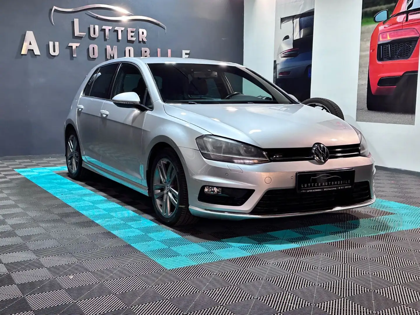 Volkswagen Golf VII Lim. Highline BMT*NAVI*XENON*PDC*R-LINE Plateado - 1