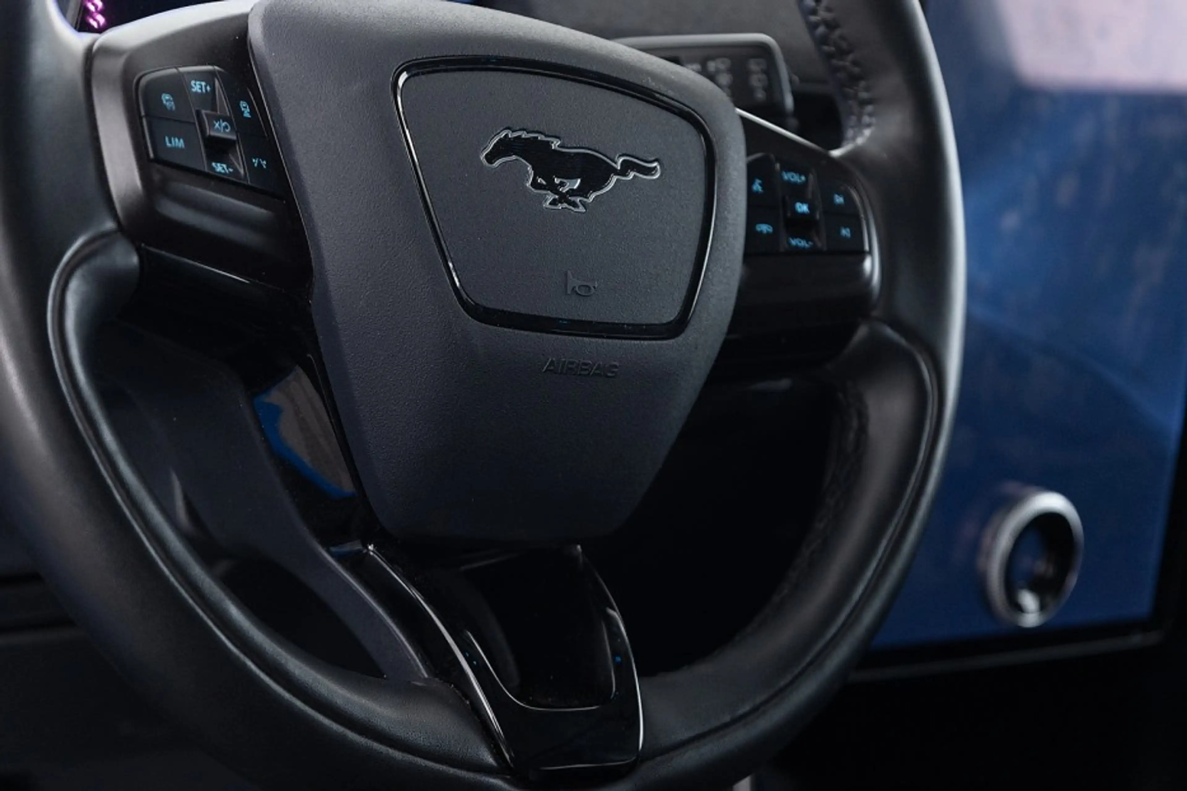 Ford Mustang Mach-E RWD 75 kWh *SOH 94.7%* PANORAMADAK | B&O | LEDER | — photo 13