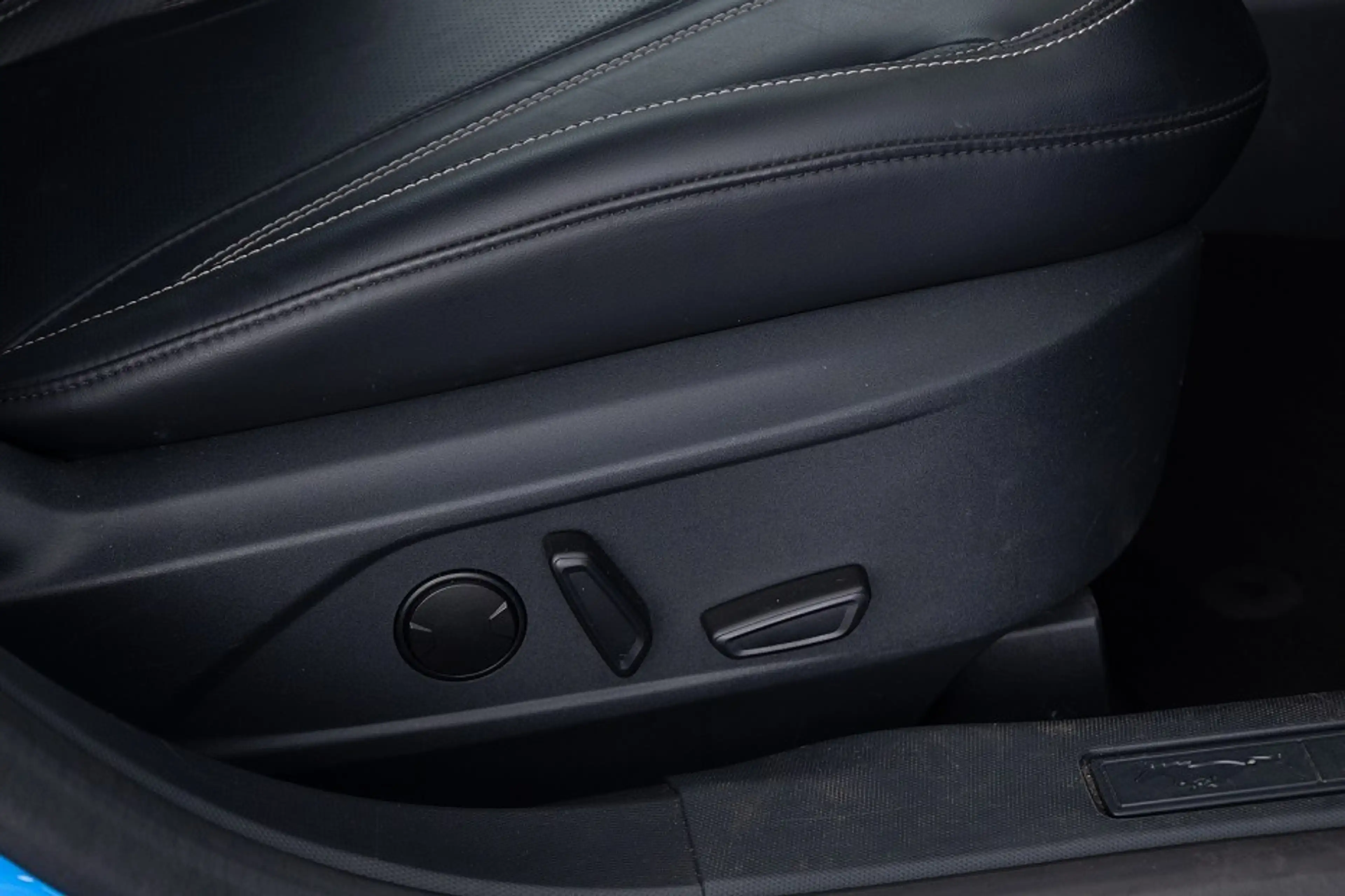 Ford Mustang Mach-E RWD 75 kWh *SOH 94.7%* PANORAMADAK | B&O | LEDER | — photo 9