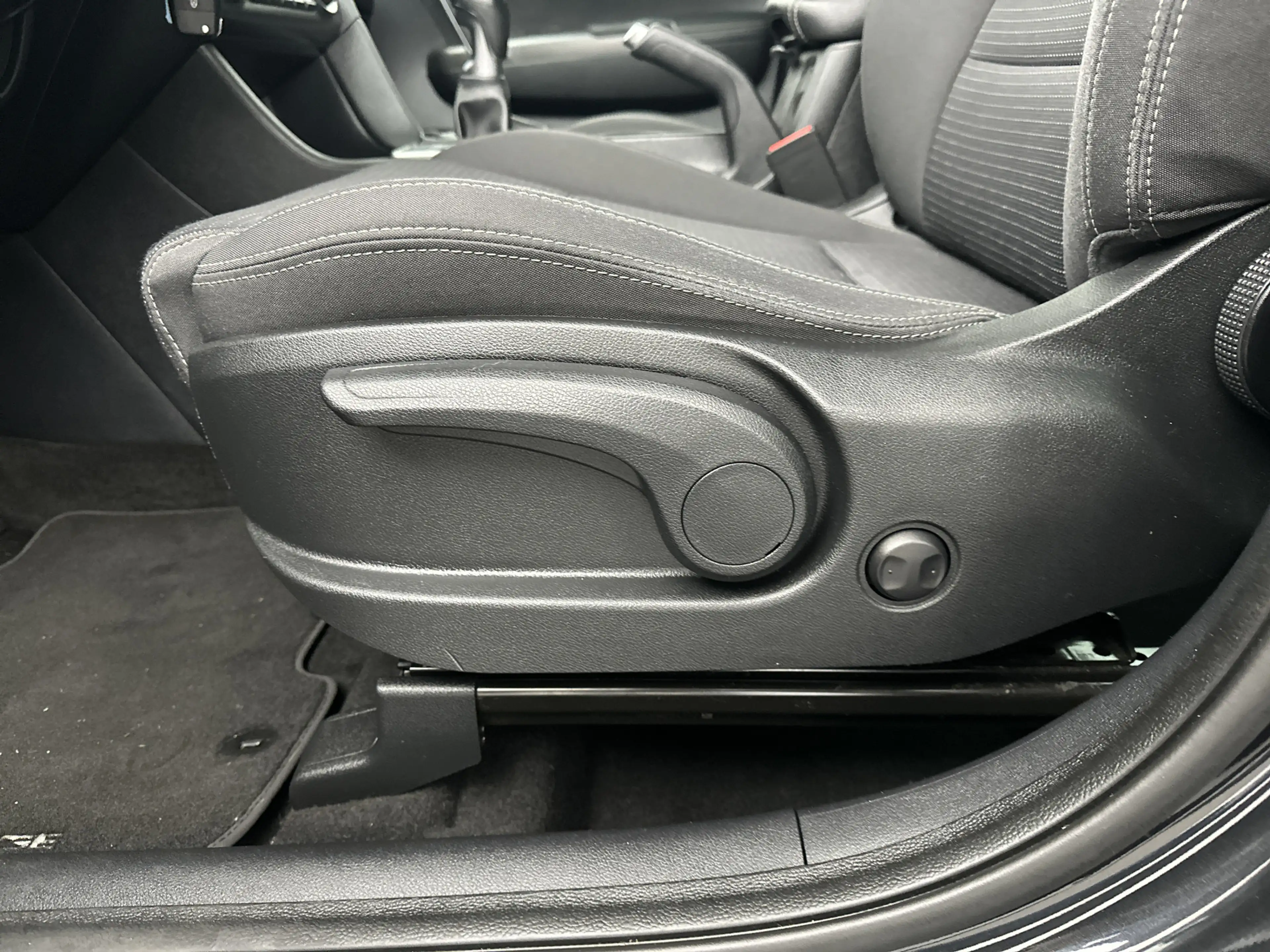 Kia Sportage 1.6 GDI DynamicLine — photo 13