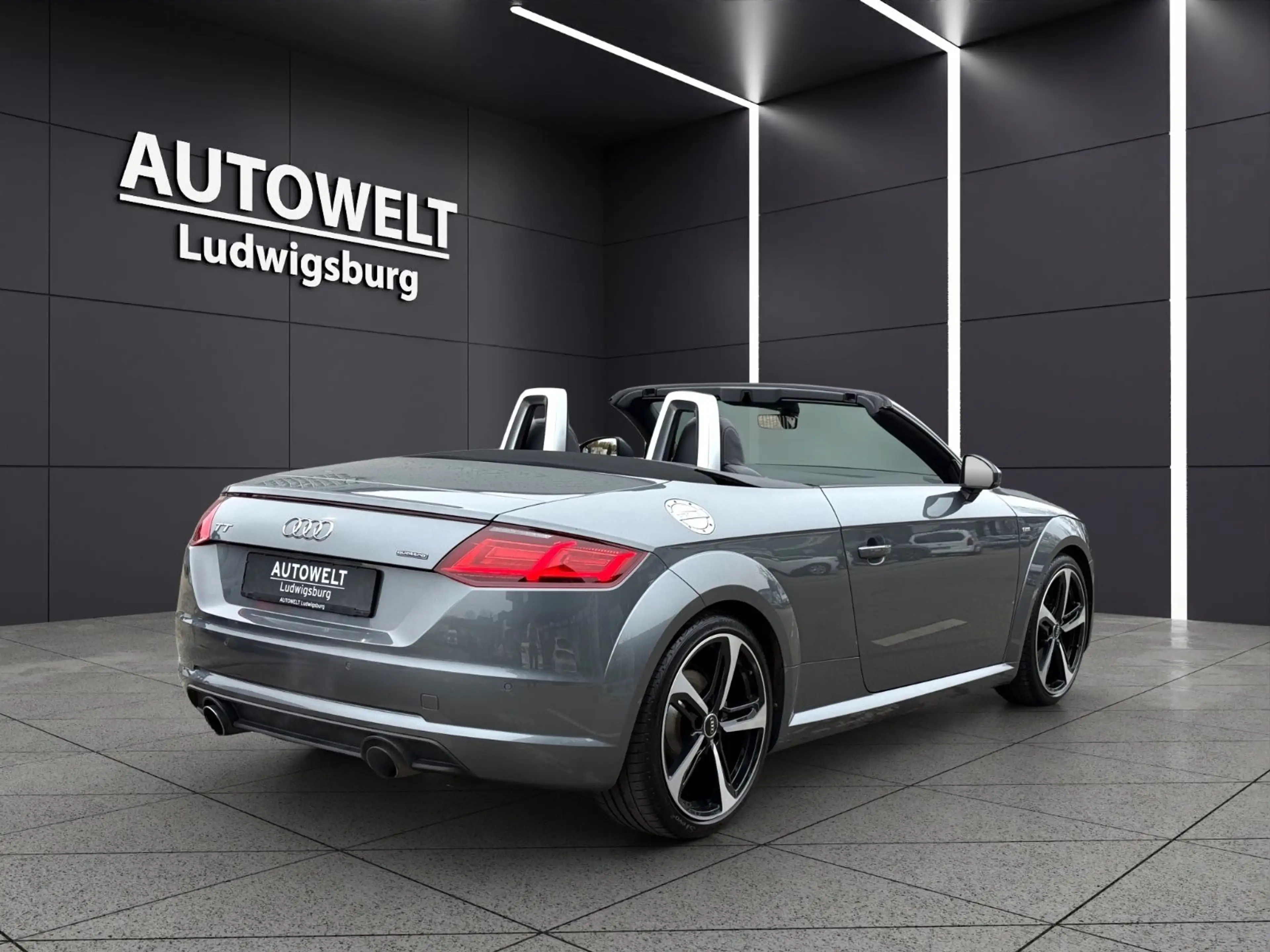 Audi TT Roadster 2.0 TFSI quattro S-Line S-Tronic — photo 5