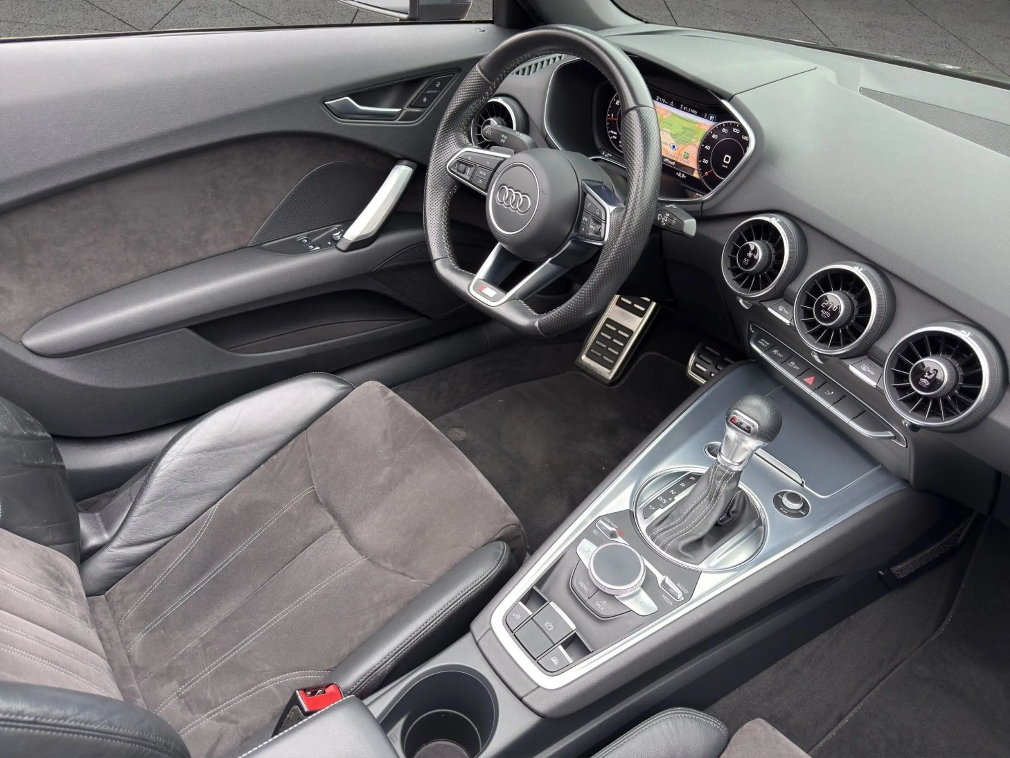 Audi TT Roadster 2.0 TFSI quattro S-Line S-Tronic — photo 13