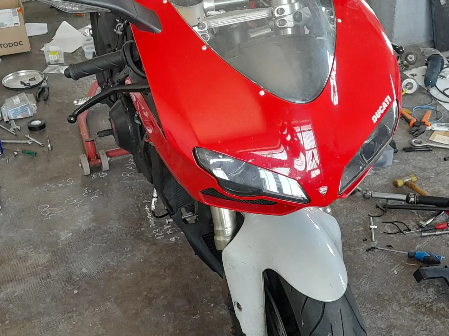 Ducati 1198 Rood - 1