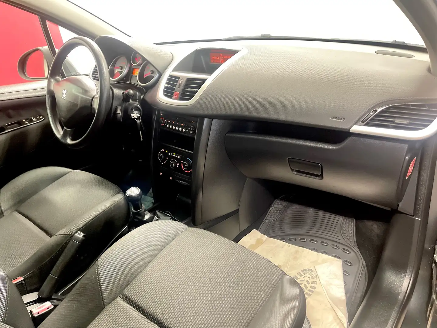 Peugeot 207 1.4 VTi 95ch Premium - 2