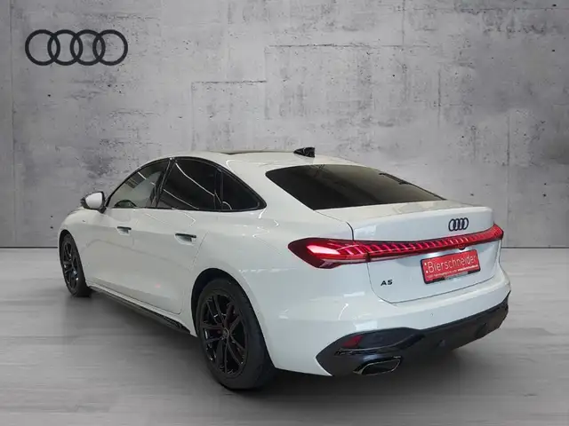 Audi A5 view 5