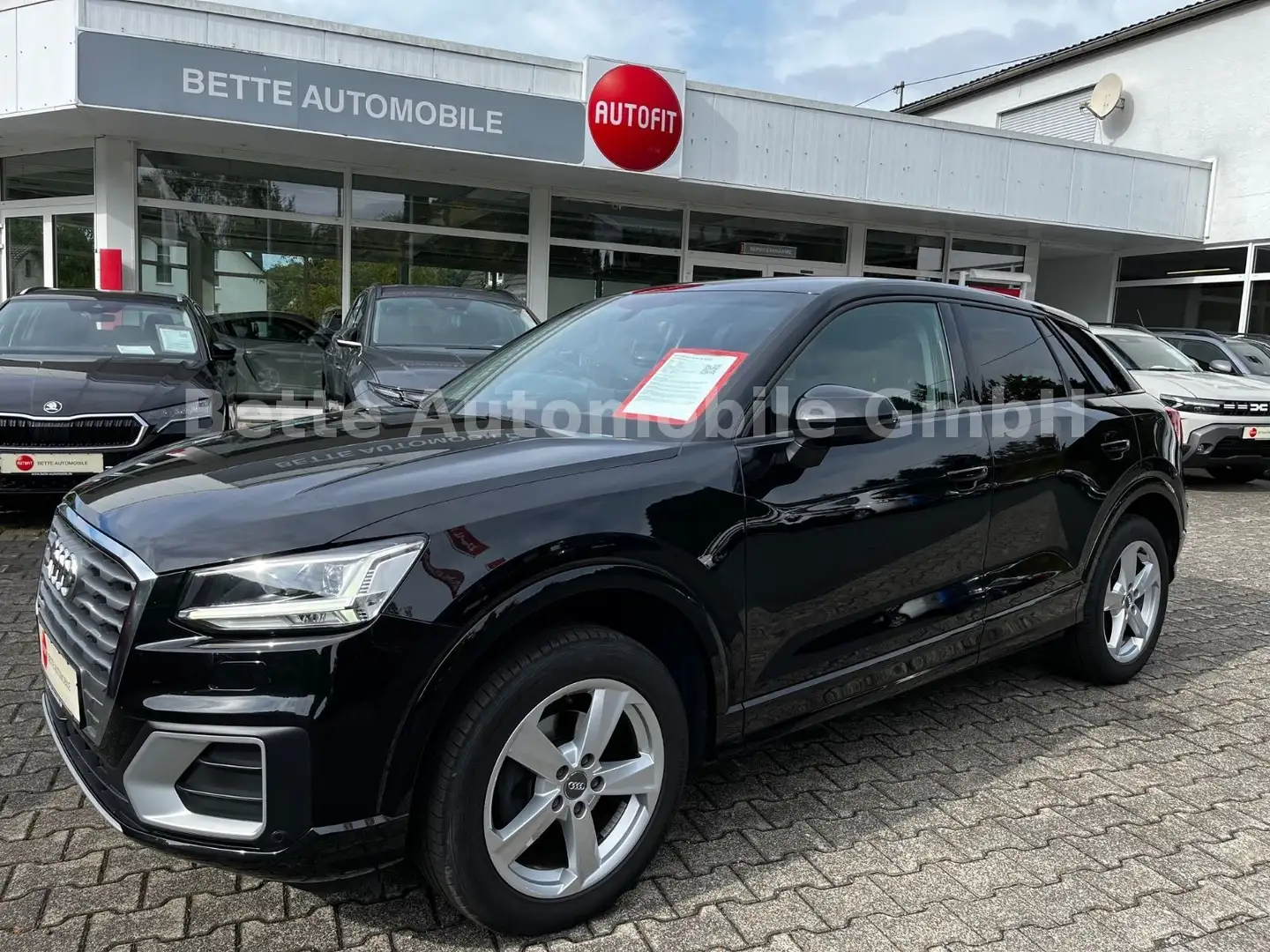 Audi Q2 35 TFSI Sport S-tronic *NAVI*AHK* Schwarz - 1