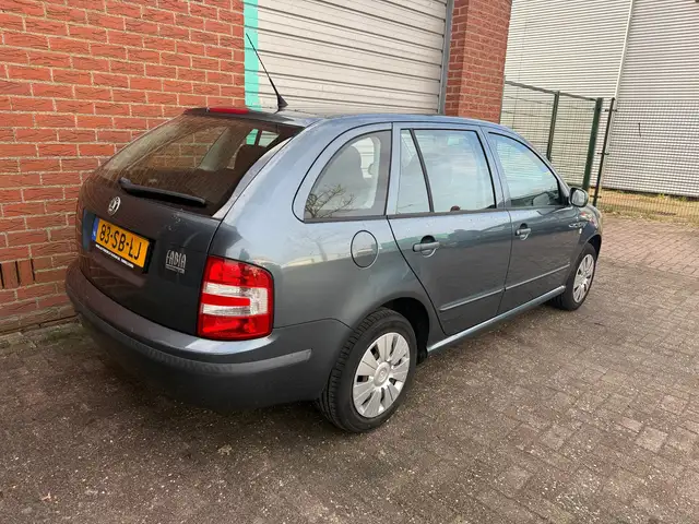 Skoda Fabia view 3