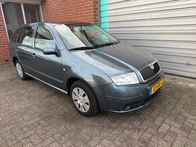 Skoda Fabia view 2