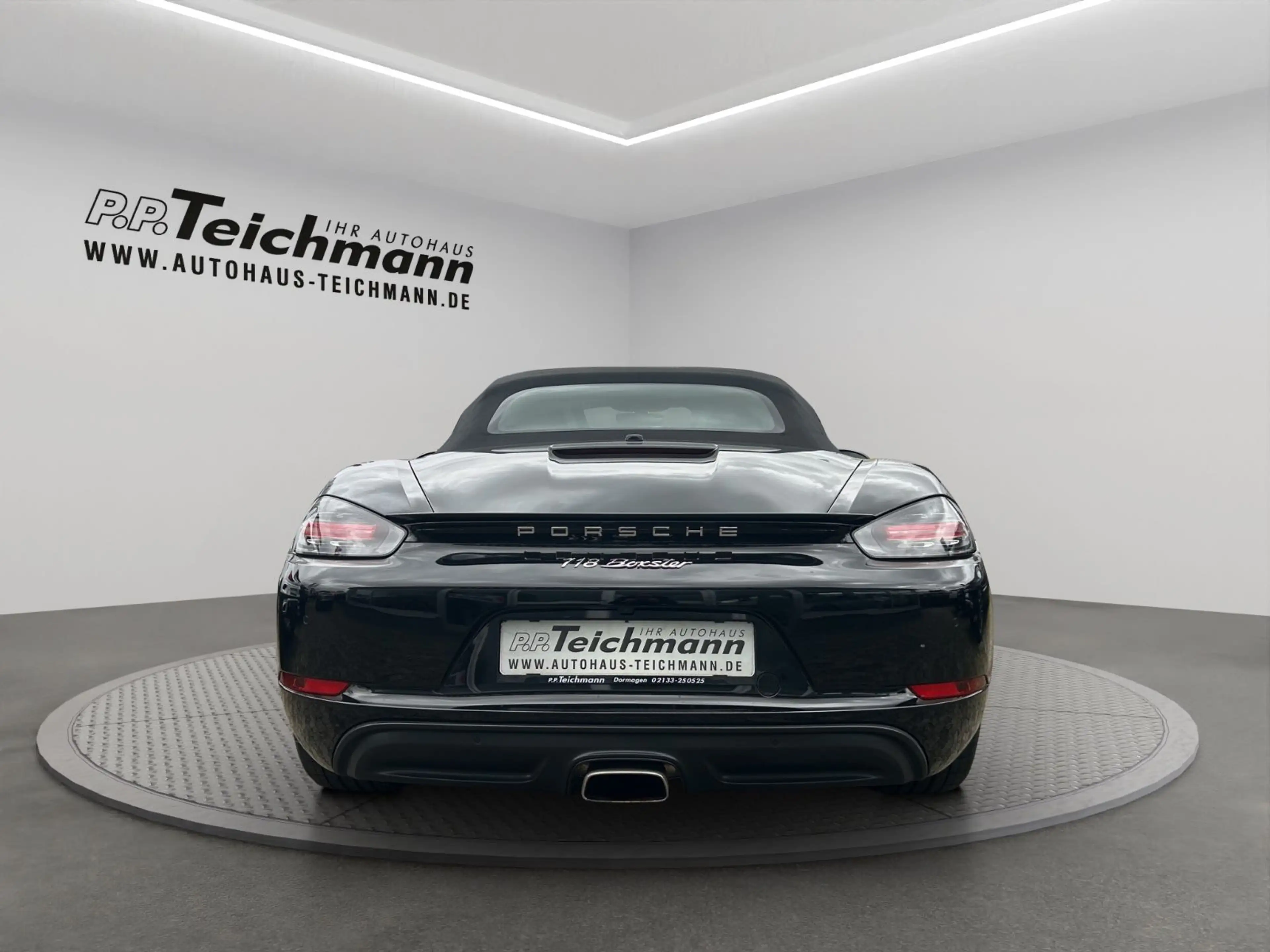 Porsche Boxster 718 — photo 6