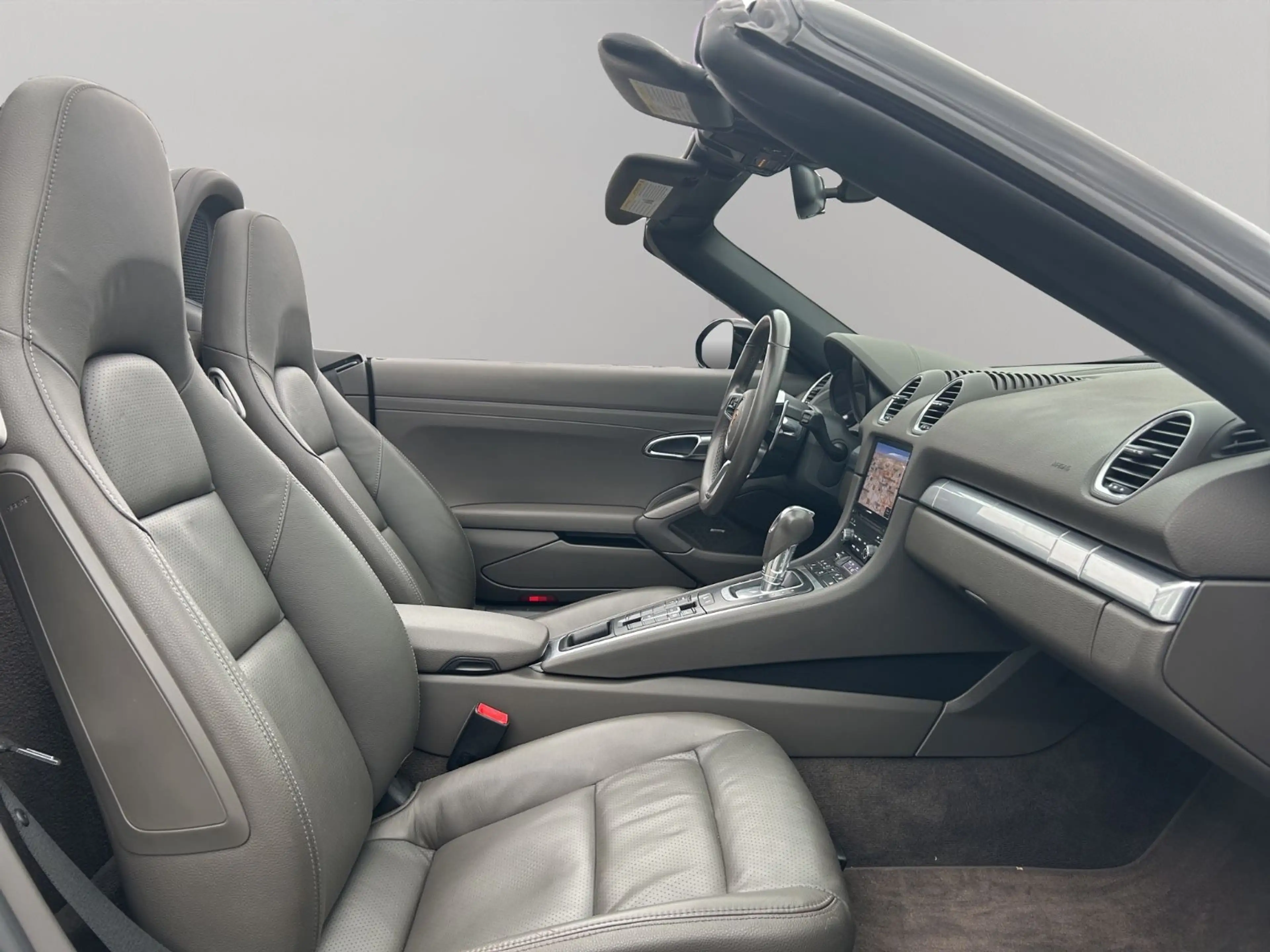 Porsche Boxster 718 — photo 13