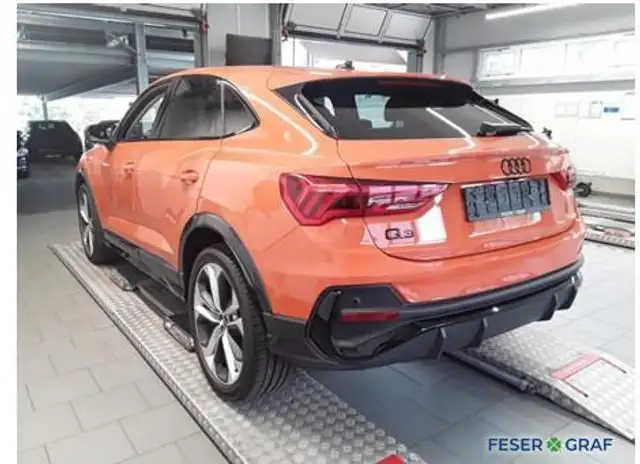 Audi Q3 view 2