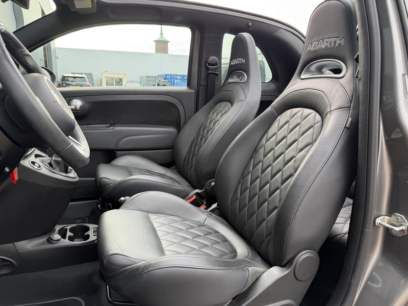 Abarth 595C 1.4 T-Jet Turismo BEATS | LEDER | CARPLAY — photo 13