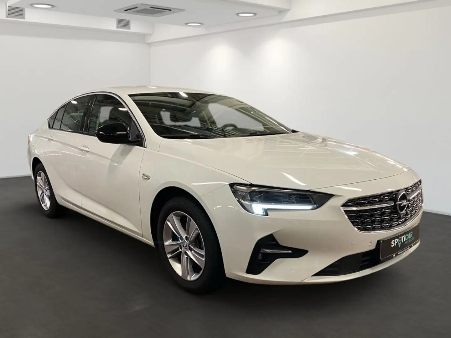 Opel Insignia Grand Sport 2.0 Diesel Elegance Wit - 2