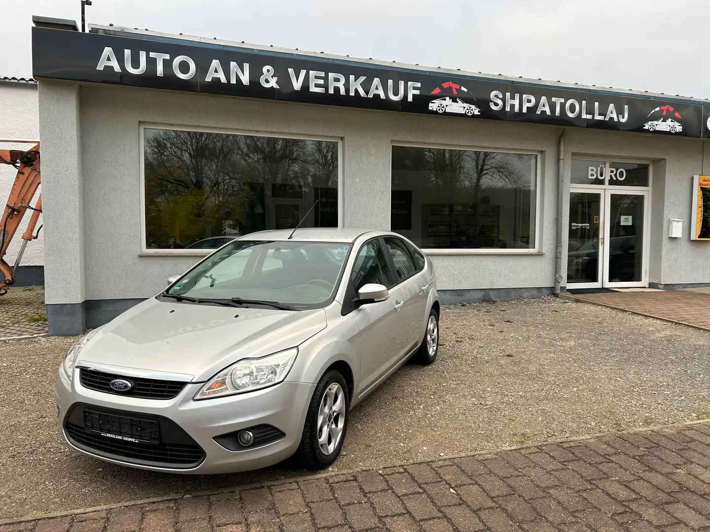 Ford Focus 1.6 16V Titanium Tüv Neu Plateado - 1