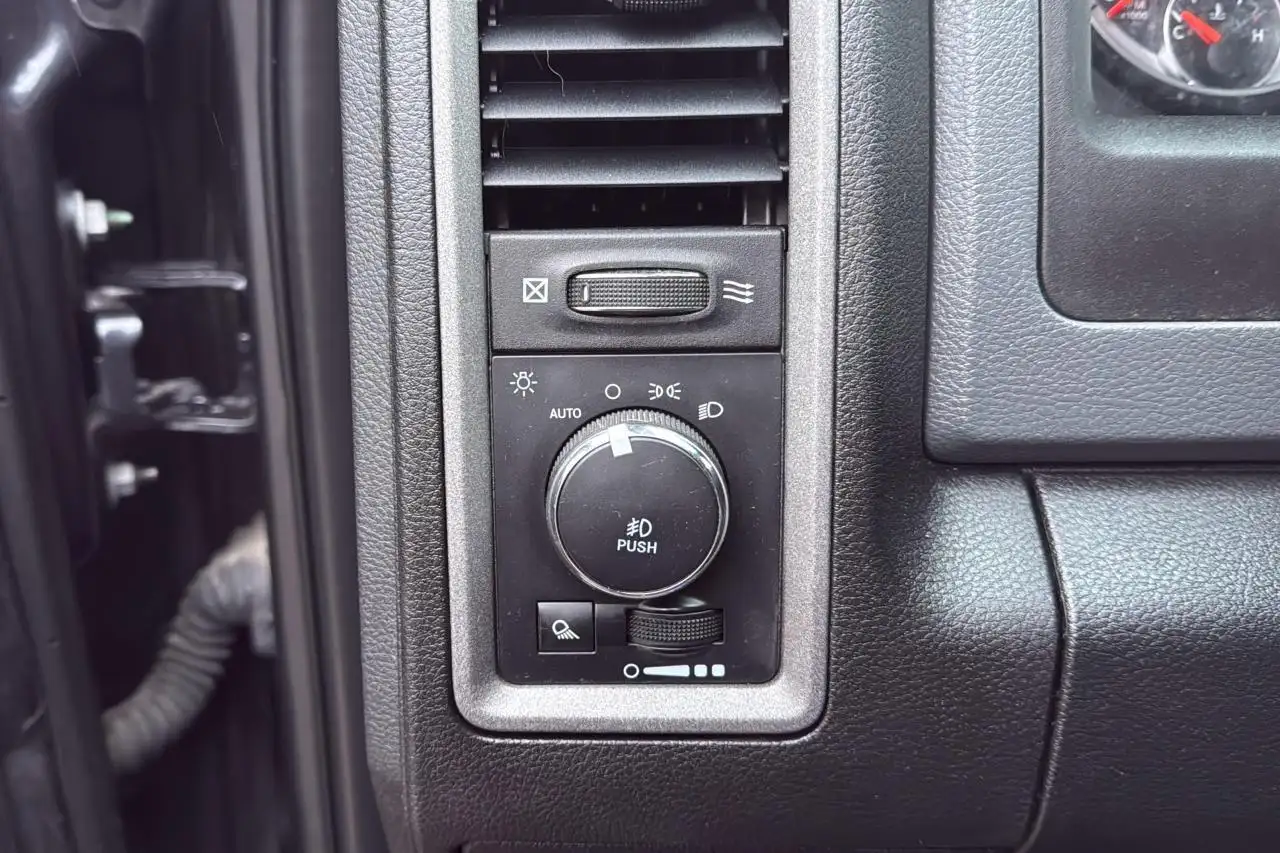 RAM 1500 photo RAM 1500