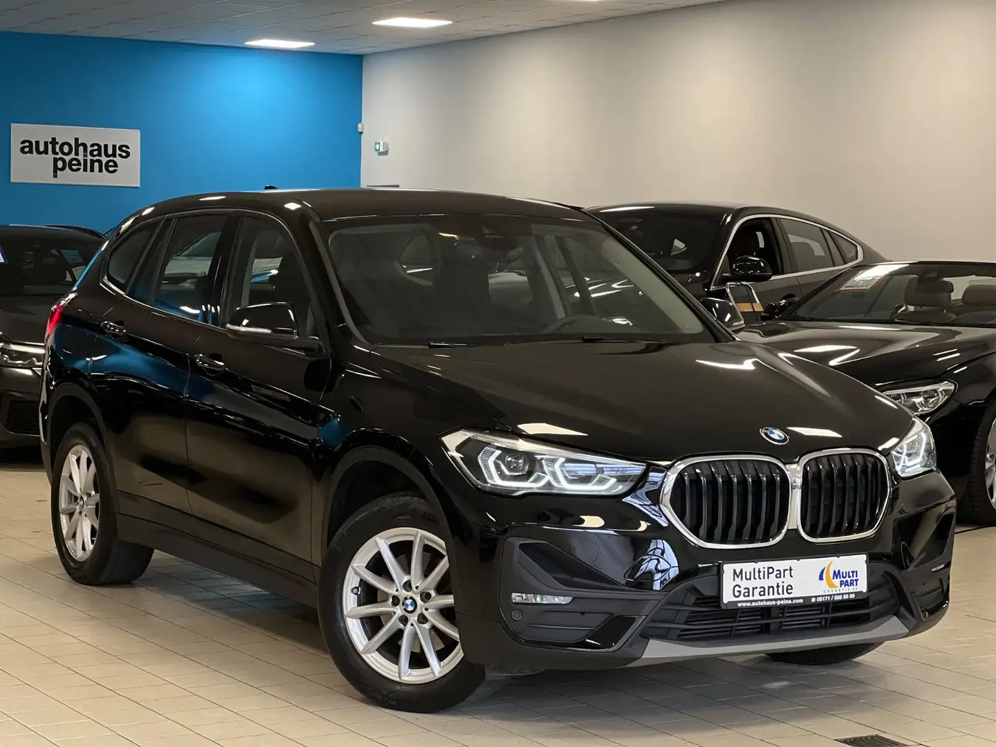 BMW X1 sDrive18d/Aut/Navi/LED/ParkAs/Kamera/ActGuard Noir - 1