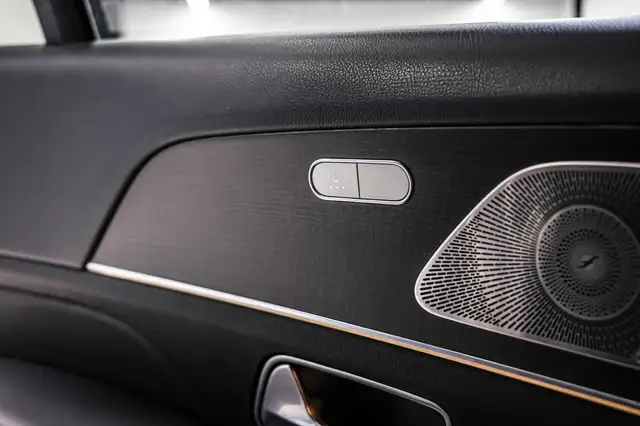 Mercedes-Benz Gle Class view 30
