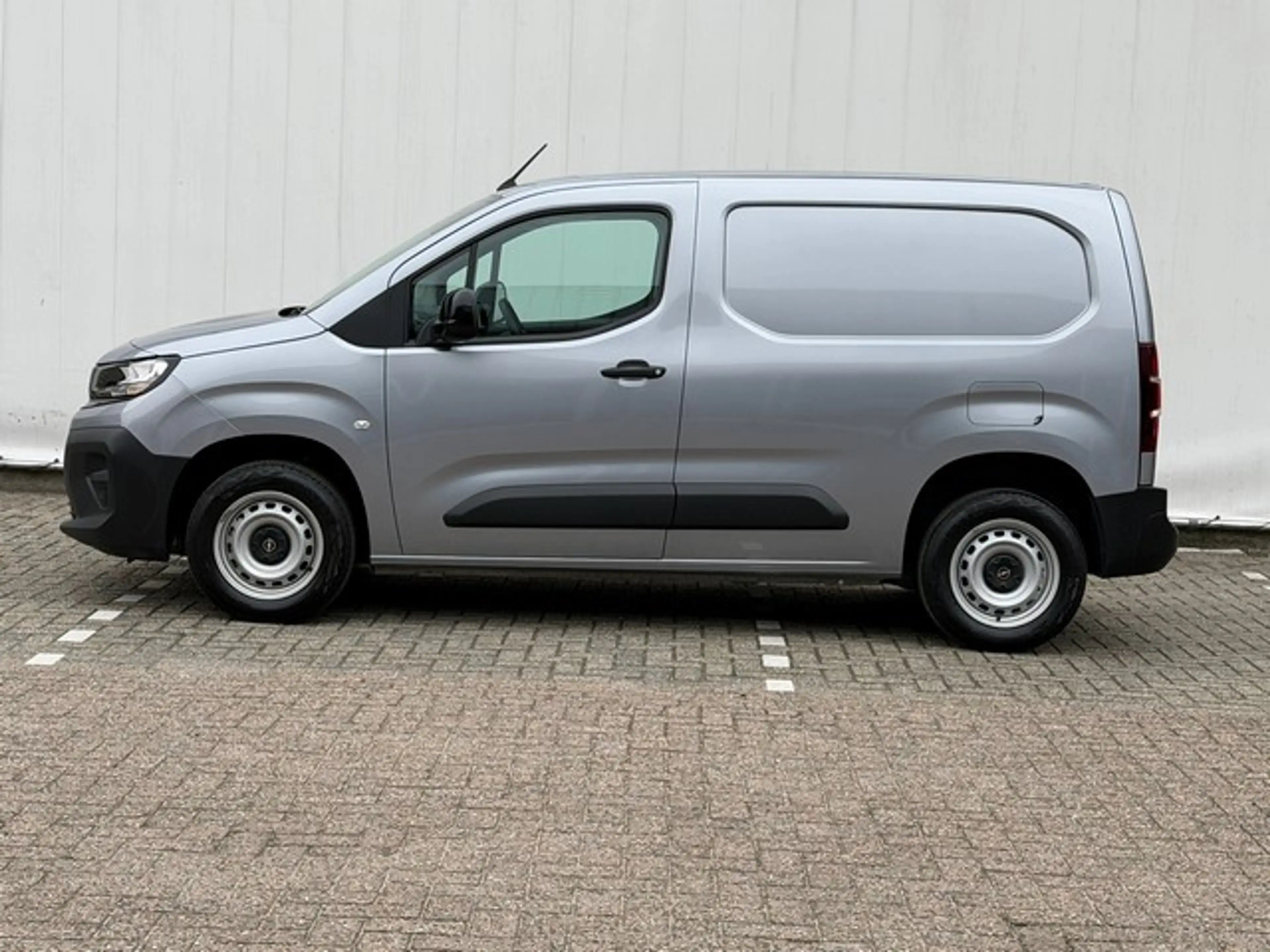 Opel Combo 1.5 BlueHDi met Navi/Camera, Digitaal Dashboard, F — photo 3