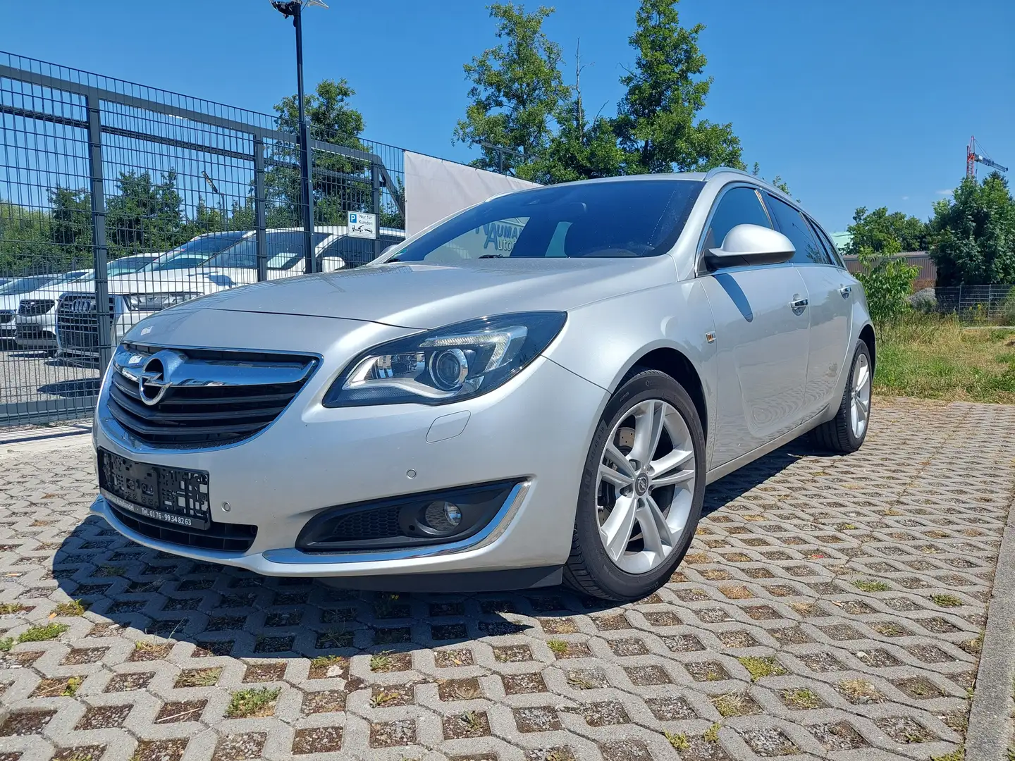 Opel Insignia 2.0 Bi Turbo CDTI 4x4 Sports Tourer Aut.Innovation Silver - 2