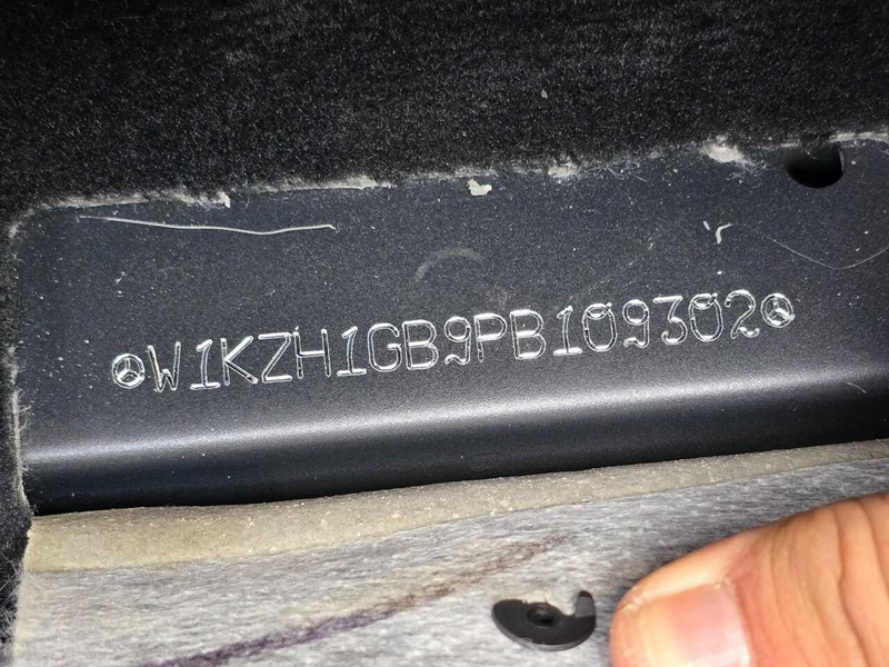 Mercedes-Benz E 300 T de Avantgarde Wide AHK ACC BLIS Key LED — photo 15