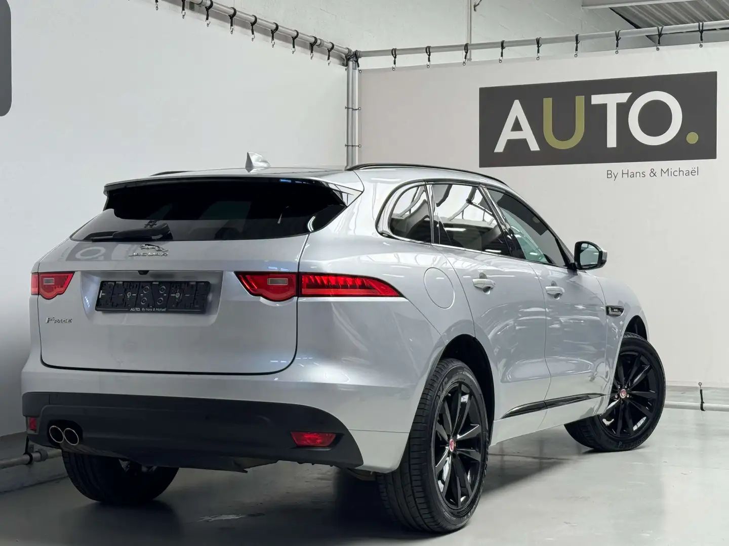 Jaguar F-Pace F-Pace 20d AWD Aut. R-Sport *PANO*LED* Argent - 2