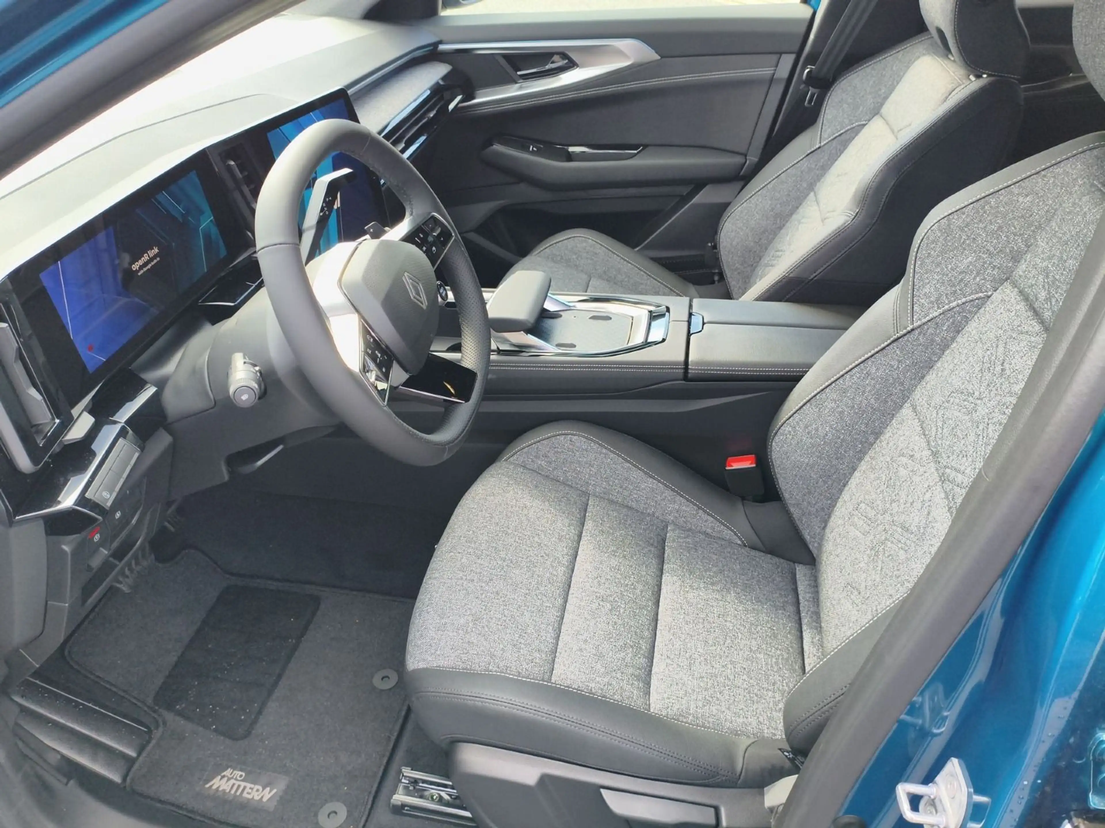 Renault Austral Techno Mild Hybrid 150 Automatik — photo 12