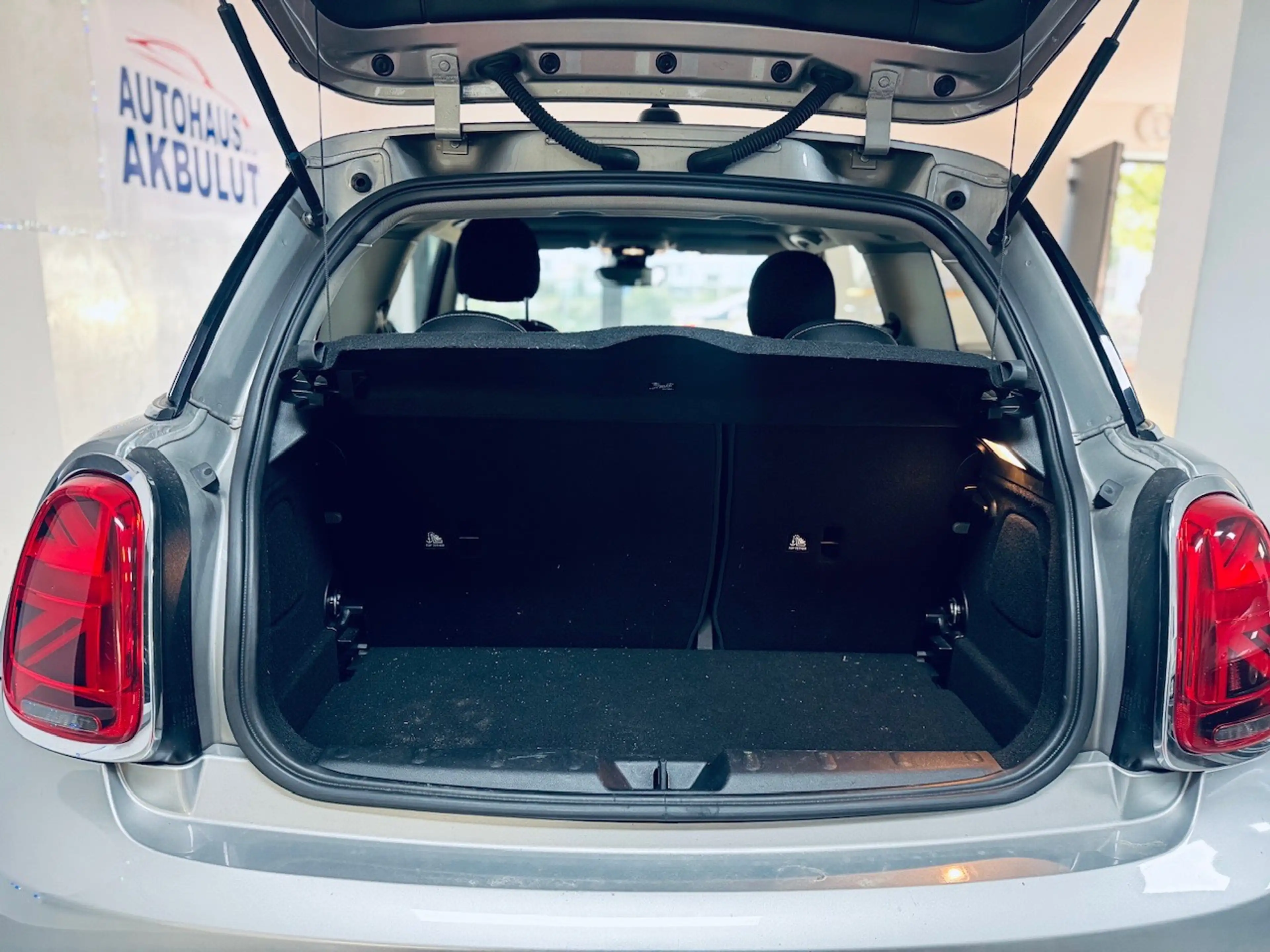 MINI Cooper Cooper Essential Trim*Finanzierung+Garantie+Inspektion+Tüv* — photo 11