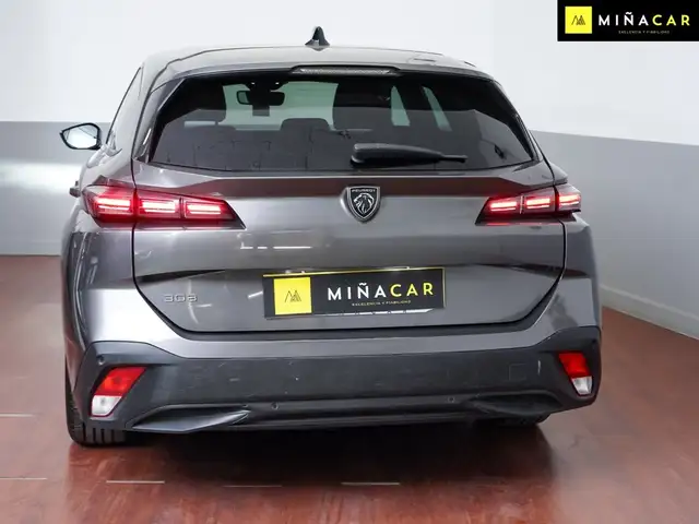 Peugeot 308 view 4