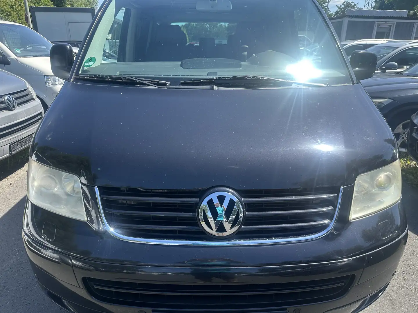 Volkswagen T5 Multivan Highline 2,5 TDI 174 PS KLIMA LEDER STANDHEIZUNG Schwarz - 2