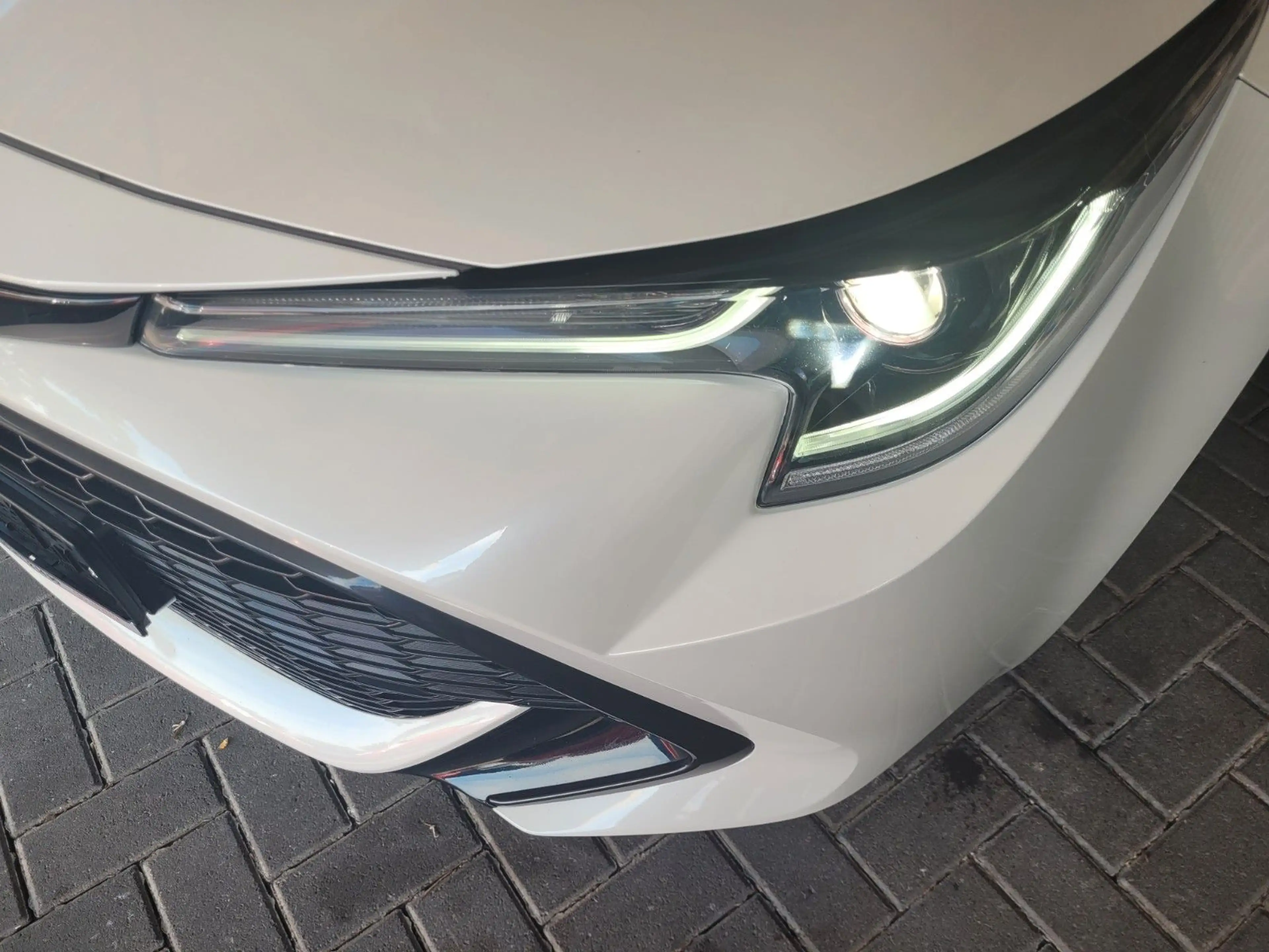 Toyota Corolla Hybrid Club*SCHECKHEFT*TOP AUSSTATTUNG — photo 23