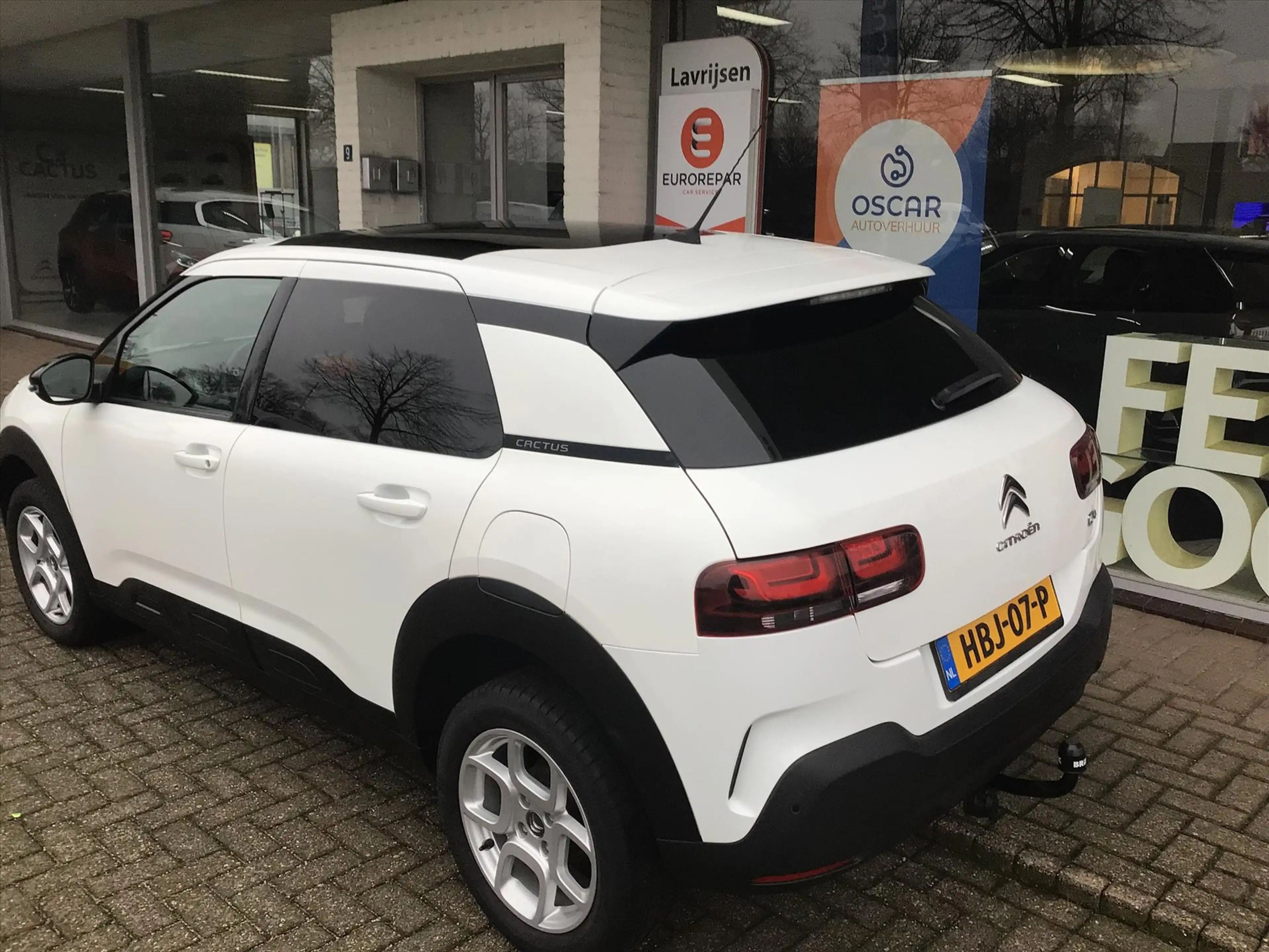 Citroen C4 Cactus 1.2 PureTech 110pk S&S Shine — photo 2