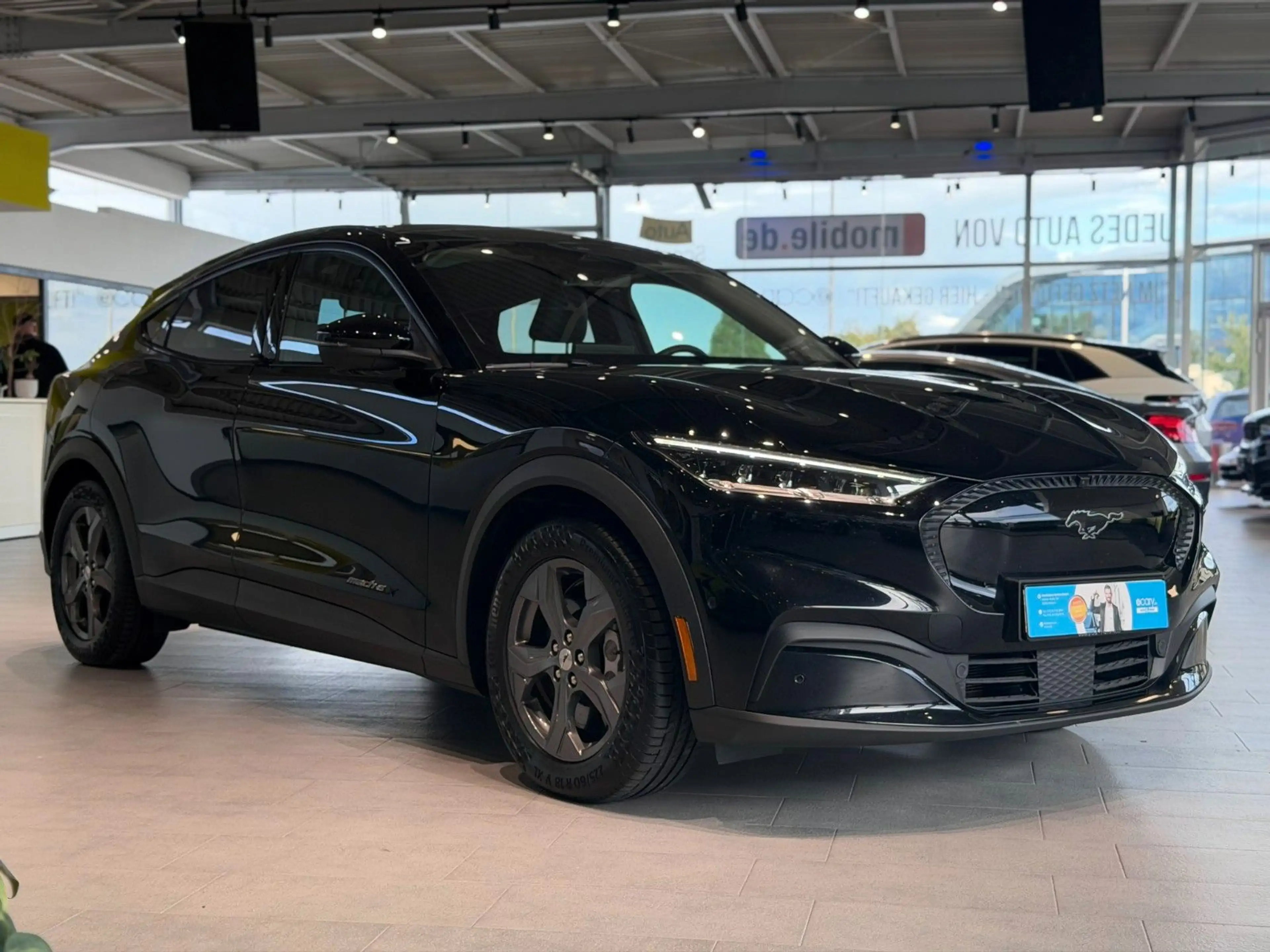 Ford Mustang Mach-E Techpaket 2, Panorama, 99kWh — photo 9