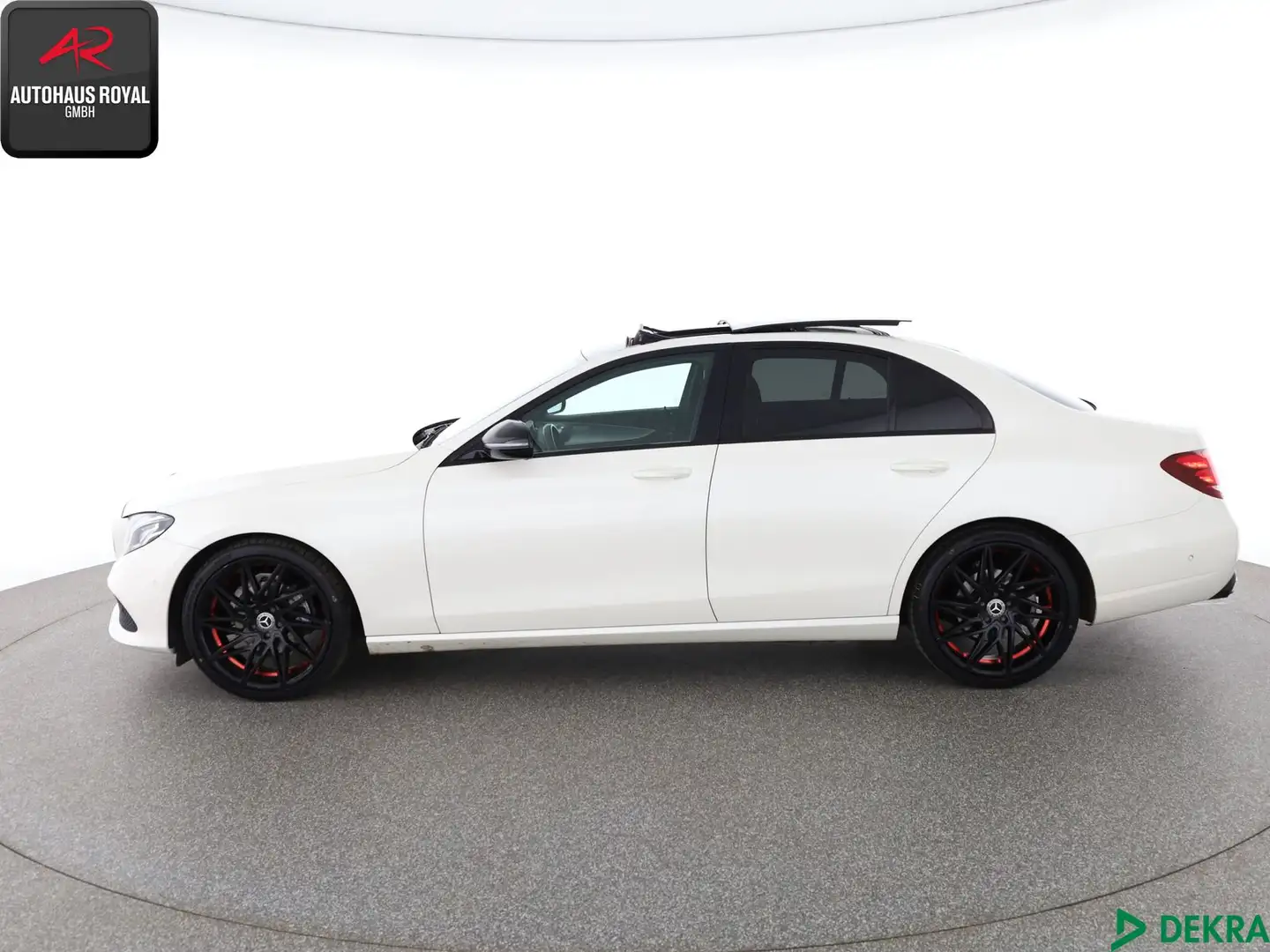 Mercedes-Benz E 200 E 200 d DESIGNO DIAMANTWEISS,PANO,KAMERA,20ZOLL White - 2
