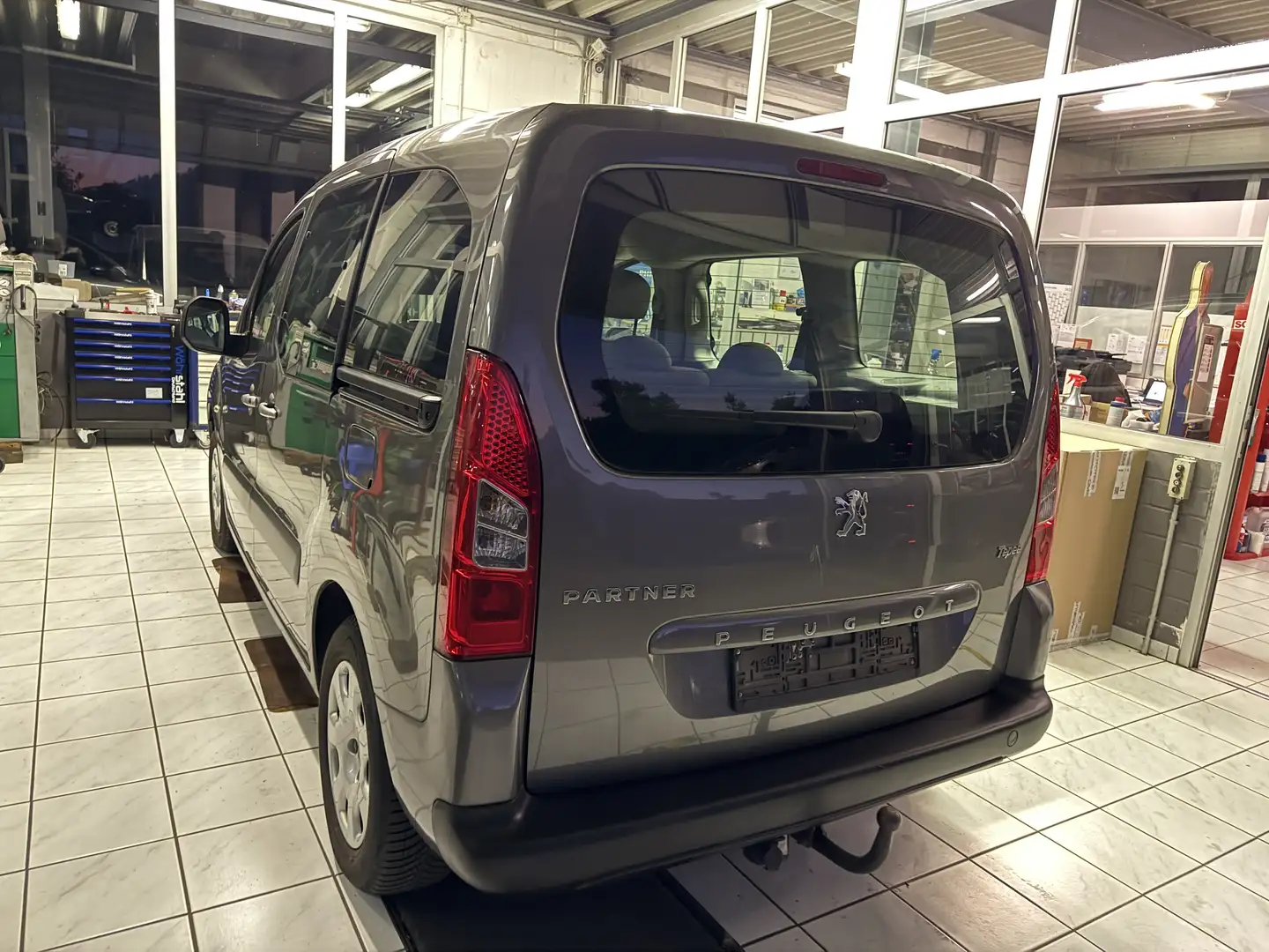 Peugeot Partner Tendance , AHK - 1