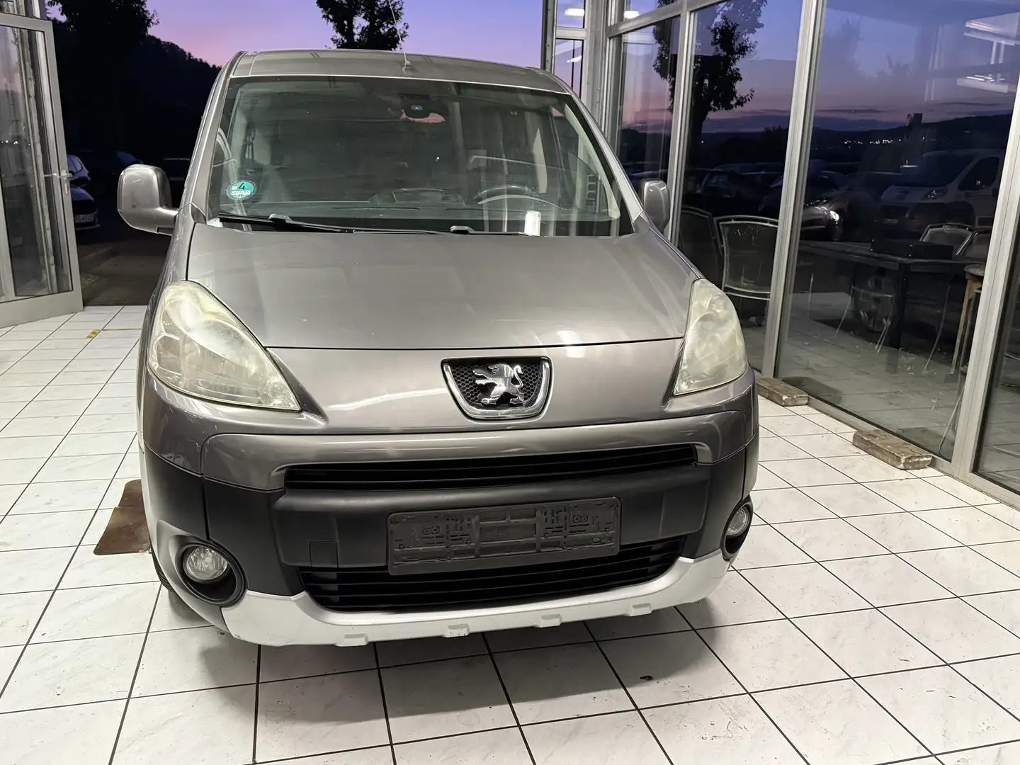 Peugeot Partner Tendance , AHK - 2